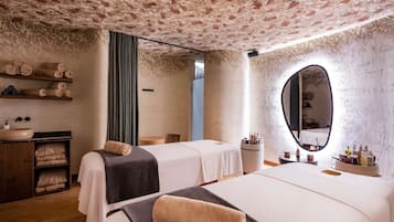 Turkish bath/hammam, hydrotherapy, body wraps, body scrubs, facials
