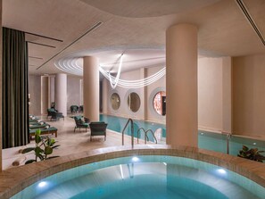 Indoor pool - Swissôtel Tbilisi (Tbilisi)
