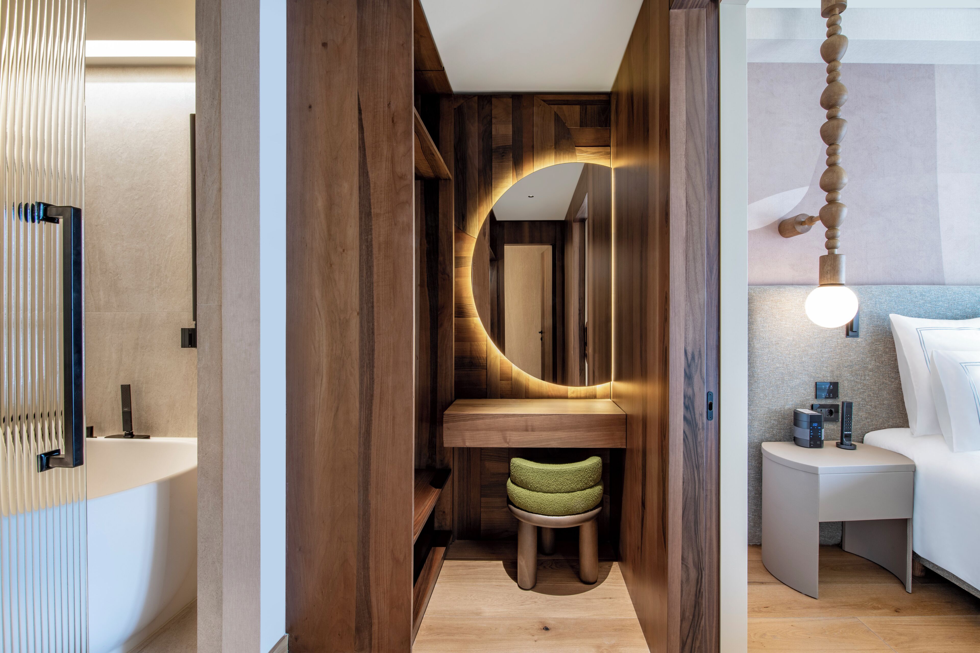 Suite | Premium bedding, minibar, in-room safe, desk