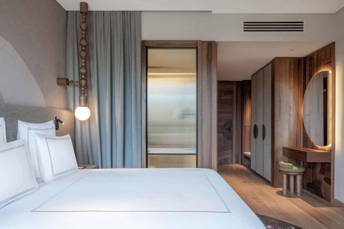 Swiss, Business Room, 1 Double Bed