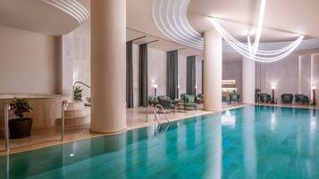 Piscine couverte