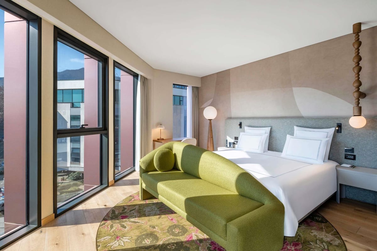 Swiss, Deluxe Room, 1 Double Bed