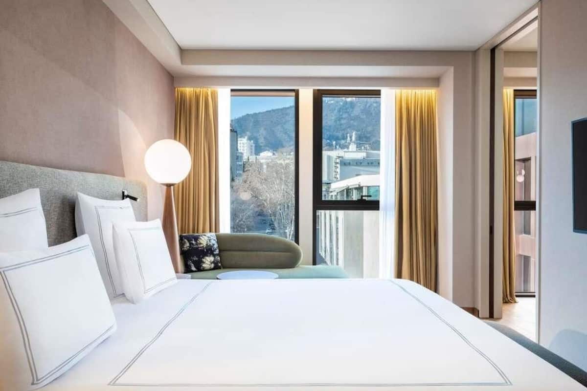 Suite | Premium bedding, minibar, in-room safe, desk