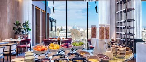 Daily buffet breakfast (GEL 75 per person)