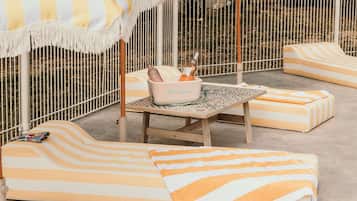 Een seizoensgebonden buitenzwembad