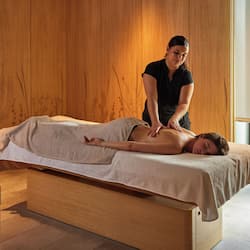 Salas de tratamiento para parejas, sauna y baño de vapor