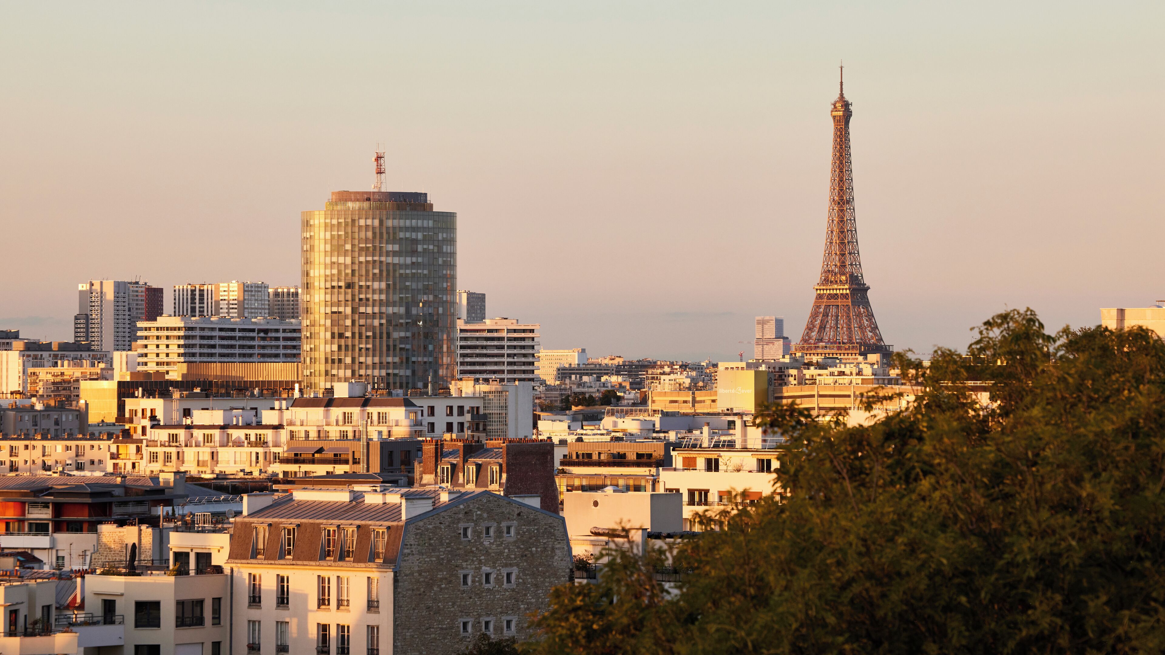 Suite, 1 King Bed (Eiffel) | Premium bedding, free minibar, in-room safe, desk