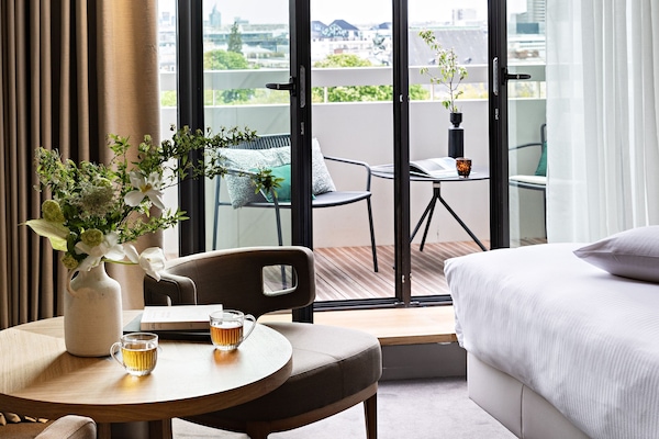 Phòng Deluxe, 1 giường cỡ king, ban công (Eiffel tower View) | Quang cảnh ban công