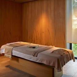 Couples treatment room(s), sauna, steam room, body treatments