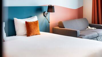 Chambre Premium, 1 lit double et 1 canapé-lit | Literie de qualité supérieure, bureau