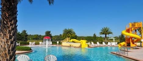 House, 5 Bedrooms | Pool