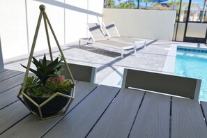 Townhome, 5 Bedrooms | Pool - 5 Bed Windsor Island Vacation Townhome 5 Bedroom Townhouse by Redawning (Davenport)