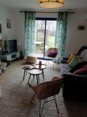 Fernseher, Kamin
