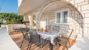 Comfort Apartment | Terrace/patio