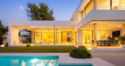 RDR234 - Amazing modern villa located minutes from beach