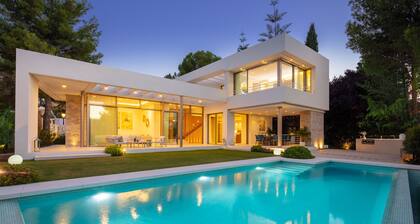 RDR234 - Amazing modern villa located minutes from beach