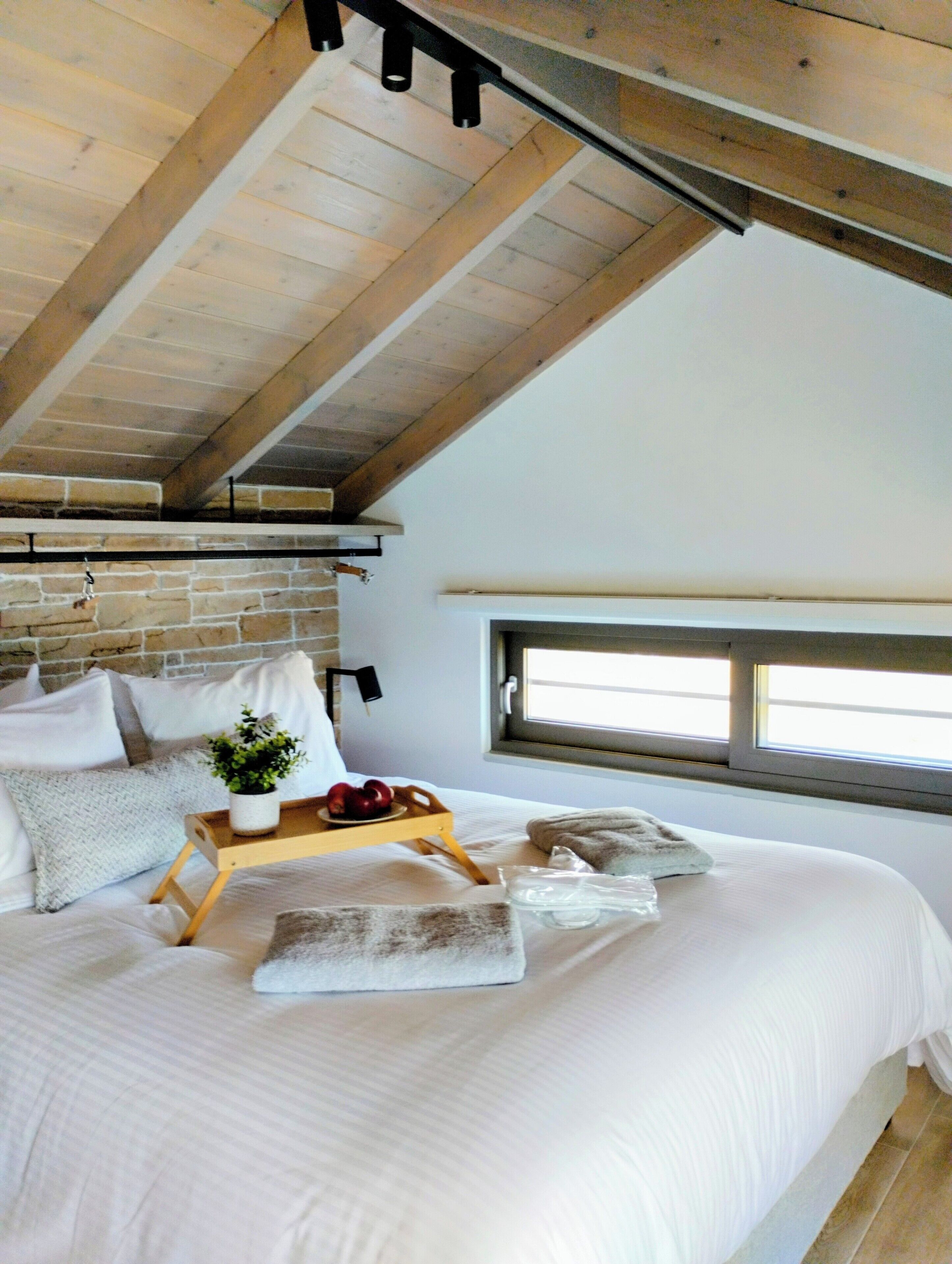 Oinolithos Luxury Villa - Merlin | 3 bedrooms, hypo-allergenic bedding, in-room safe, soundproofing