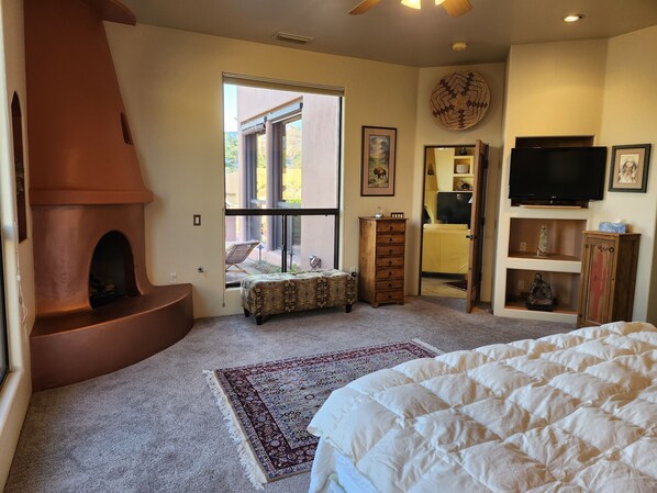1 bedroom, free WiFi, bed sheets - Luxury Master suite with Red Rock views (Sedona)