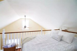 1 chambre, fer et planche à repasser, Wi-Fi gratuit, draps fournis
