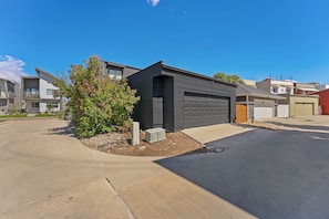 Exterior - Coopers North in Old Town – Hot Tub & Pool Table! (Fort Collins)