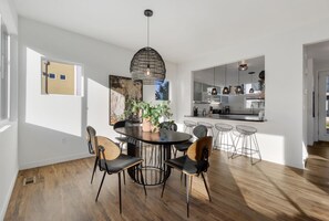House, Multiple Beds, Hot Tub | Dining