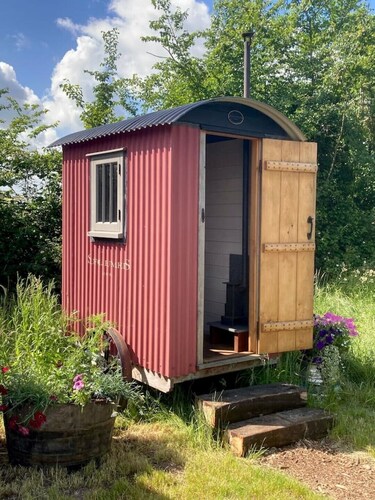 Stompy's hut - Cosy hut in very peaceful location