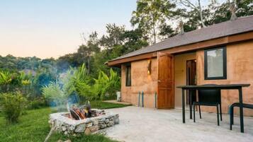 1 bedroom, cribs/infant beds, free WiFi