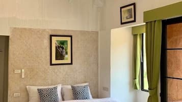 1 bedroom, cots/infant beds, free WiFi