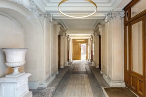 Interior - Merveil - Signature Suite - Louvre - Opera I (Paris)