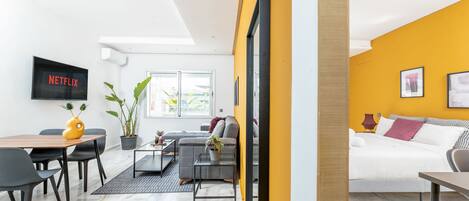 Smart TV de 46 pulgadas con canales por satélite, una televisión