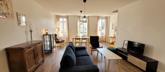 Cosy, bright duplex apartment Bordeaux/Vignoble/Plages Médocaines - Close to shops.