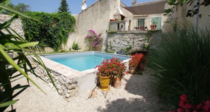 Maison 3 chambres, piscine privée, 10min du Pont du Gard