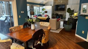 Dining - Close to city, far from ordinary. 
Peace and tranquility await! (Westerville)