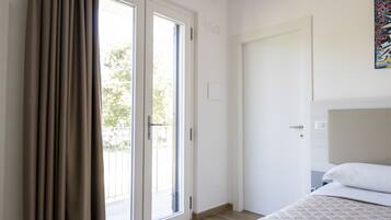 1 Schlafzimmer, Zimmersafe, Schreibtisch, kostenloses WLAN