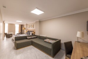 Suite Studio Familiale | Minibar, coffres-forts dans les chambres