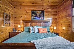 6 bedrooms, iron/ironing board, travel cot, free WiFi