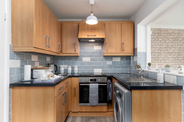Fridge, microwave, oven, dishwasher