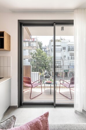 2 Bedroom front Apartment (King George #79 St.) | Terrace/patio - Mate GEORGE - By HOMY (Tel Aviv)