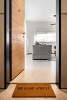 2 Bedroom Penthouse Apartment (King George #79 St.) | Living area | 55-inch LCD TV with digital channels, TV, Netflix