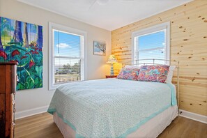 3 bedrooms, WiFi, bed sheets