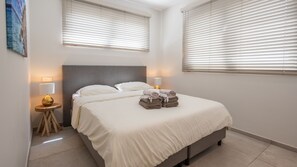 2 slaapkamers, een kluis op de kamer, een strijkplank/strijkijzer