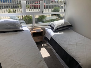 2 Schlafzimmer, schallisolierte Zimmer, WLAN, Bettwäsche