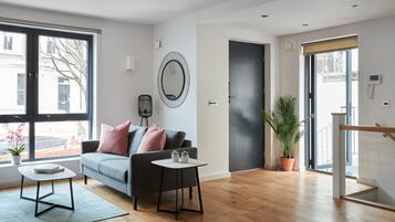 Smart TV, Netflix, streaming services