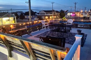 Outdoor dining - Beachside, convenient, Coastal Decor Surf City Apartment, family friendly!! (Surf City)