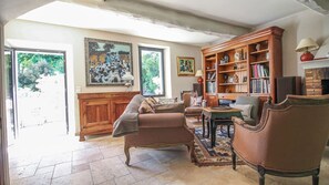 TV, books, stereo, computer monitors