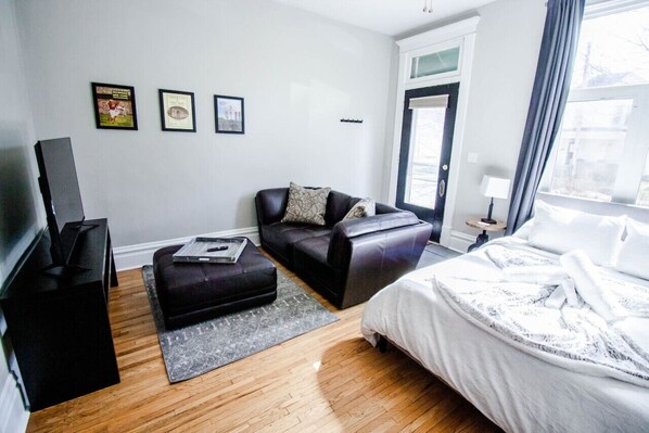 1 bedroom, iron/ironing board, free WiFi, bed sheets