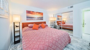 1 bedroom, travel cot, free WiFi, bed sheets