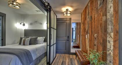 Modern Rustic Loft Suite in Downtown Blue Ridge