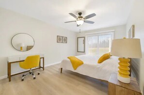 2 habitaciones, escritorio, wifi y ropa de cama 