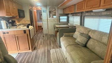 Smart TV, fireplace, DVD player